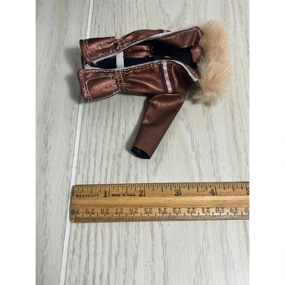 Mattel Barbie My Scene Doll Black Locker Brown Jacket Fur trim +Boots